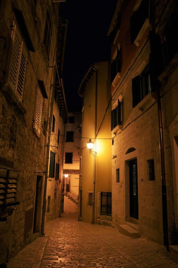 Monterosso Old Town Apartment Ровин Екстериор снимка